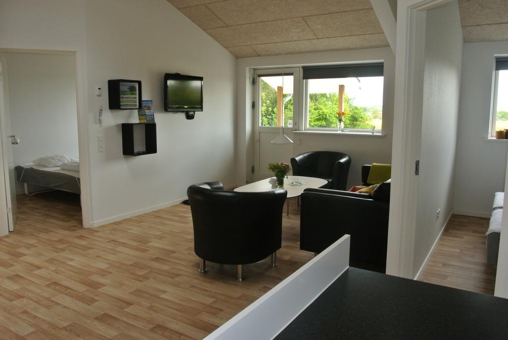 Fitting Landsbyferie Apartments Vorbasse Стая снимка
